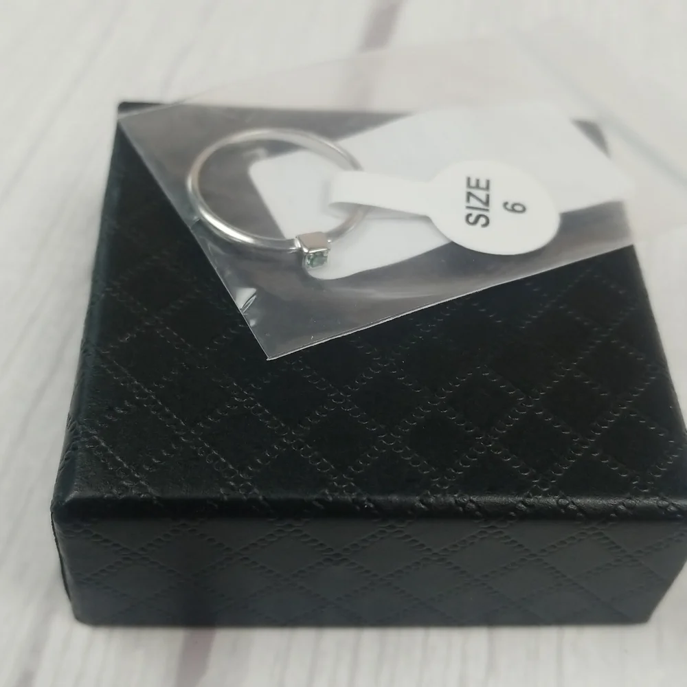 925 Silver Aqua Green Thin Ring Size 6 NWT